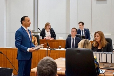 Indian Origin Politician Deepak Raj Gupta Takes Oath as MLA in Australia with Bhagavad Gita in Hand Indian Origin Politician Deepak Raj Gupta Takes Oath as MLA in Australia with Bhagavad Gita in Hand