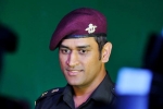 dhoni to hoist Indian flag in leh, MS Dhoni, ms dhoni likely to unfurl tri color in leh on indian independence day, Kashmir valley