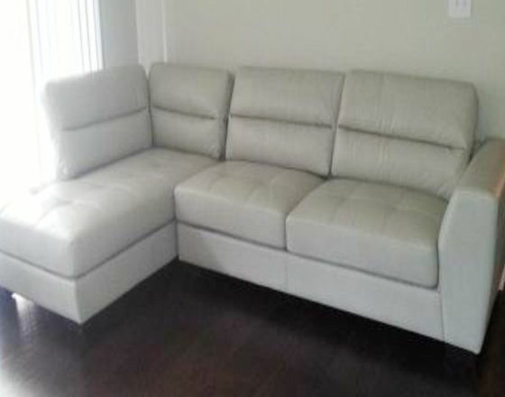 Sofa sectional with Chaise