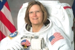 astronaut, astronaut, first american woman who walked in space reached the deepest spot in the ocean, Seabed