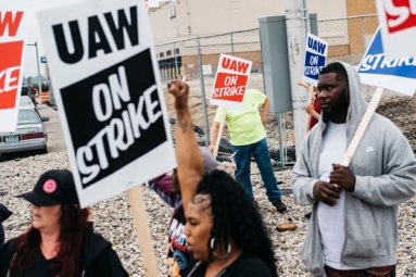 Frontline workers announce &ldquo;May Day&rdquo; strike over poor work conditions