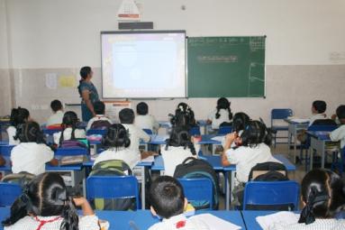 Classroom teaching transforms into digital teaching!},{Classroom teaching transforms into digital teaching!